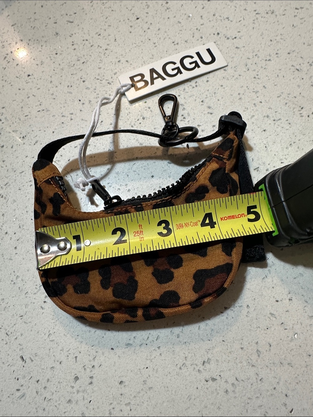 New! BAGGU crescent bag charm in leopard NWT - Picture 8 of 16